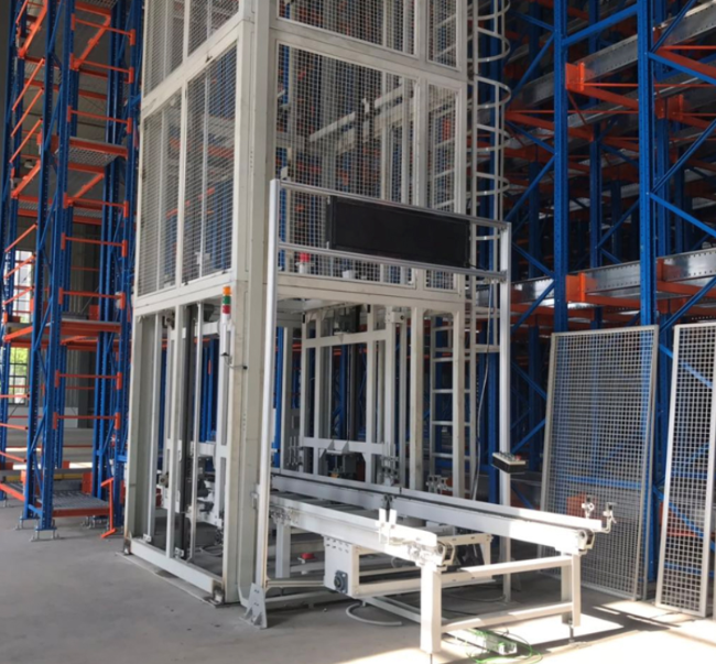 三元往复式提升机