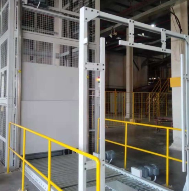 三元连续式提升机